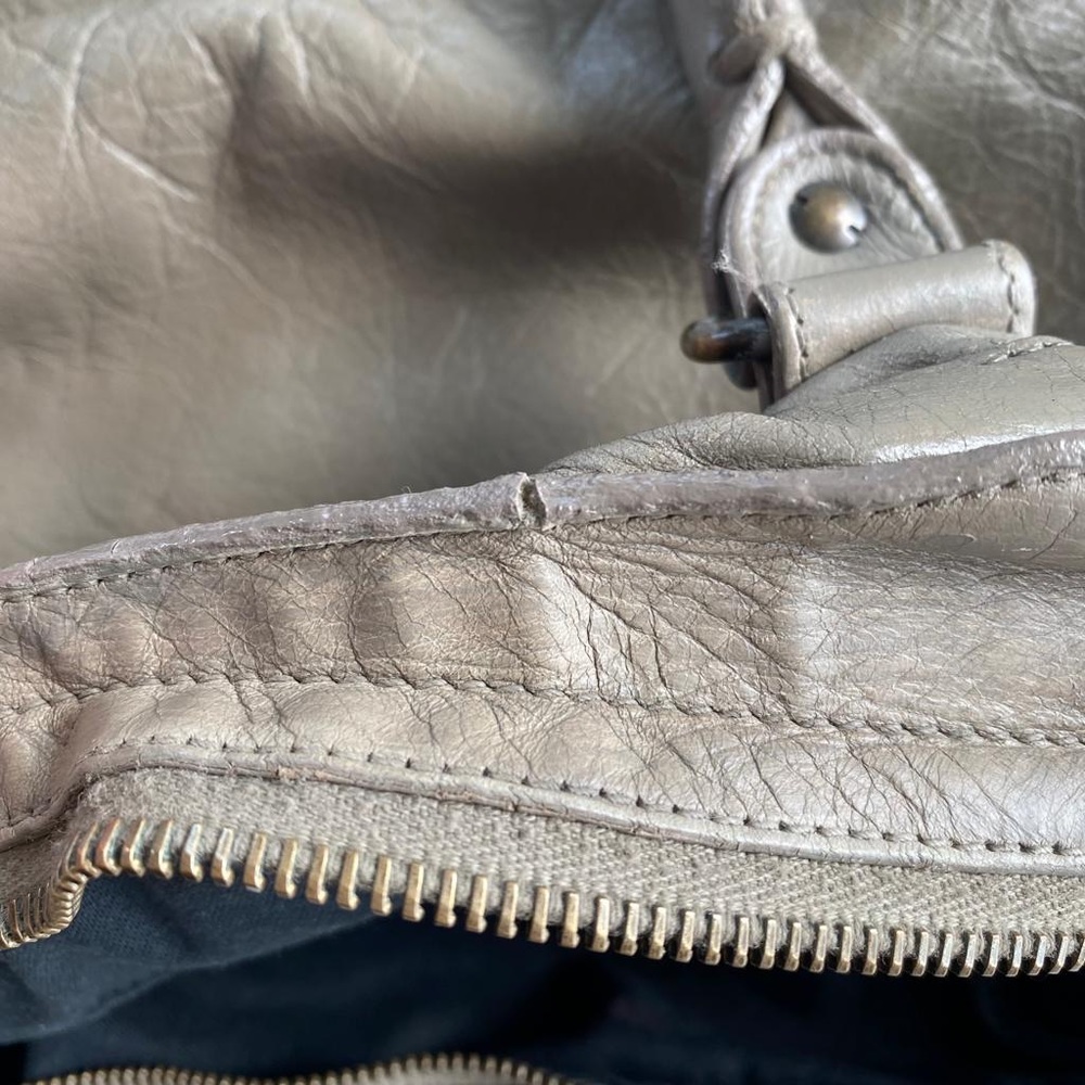 Balenciaga Gray Leather Handbag - Picture 5 of 6